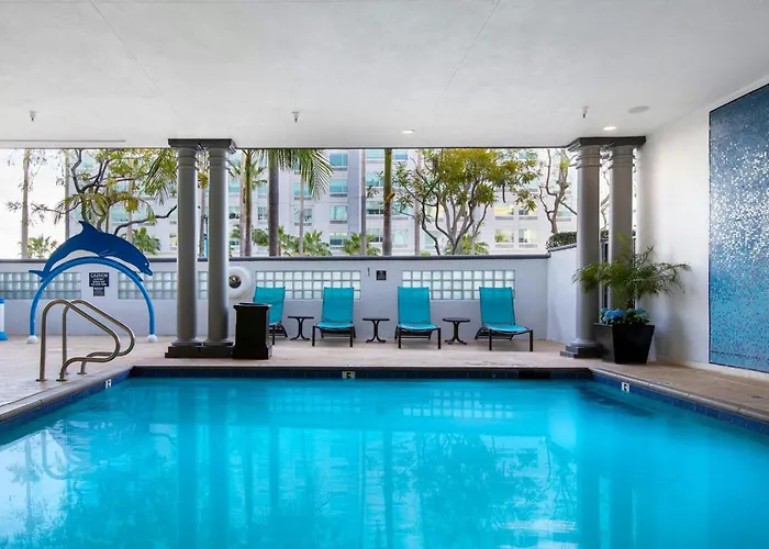 Peacock Suites
