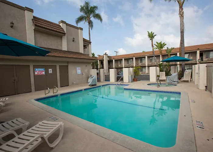 Queens Inn Anaheim